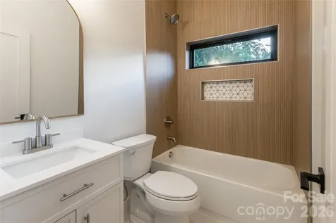 6 Dailey Drive Asheville NC 28801