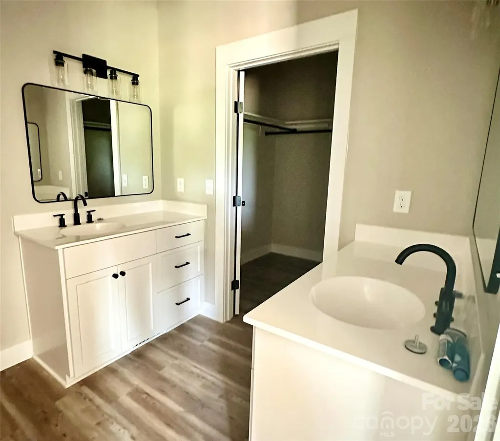 417 E 2nd Street Faith NC 28041