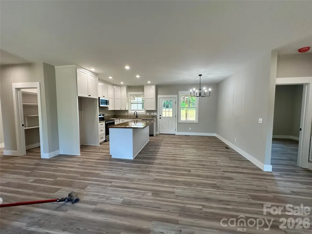 417 E 2nd Street Faith NC 28041