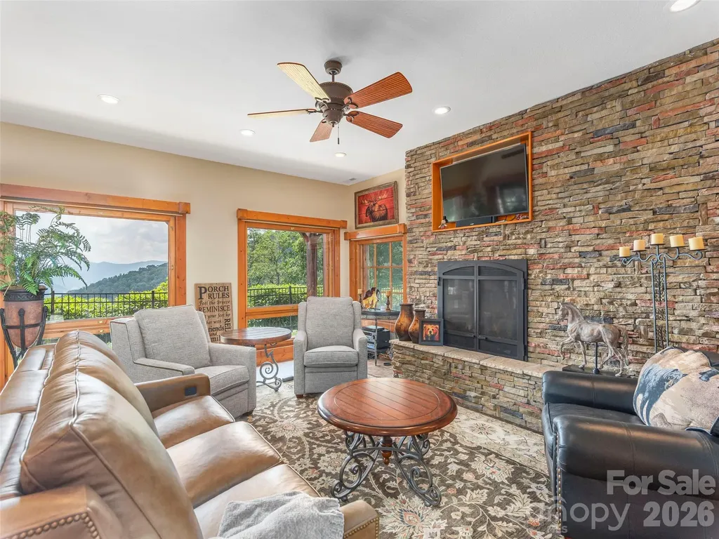 574 Leatherwood Drive Maggie Valley NC 28751