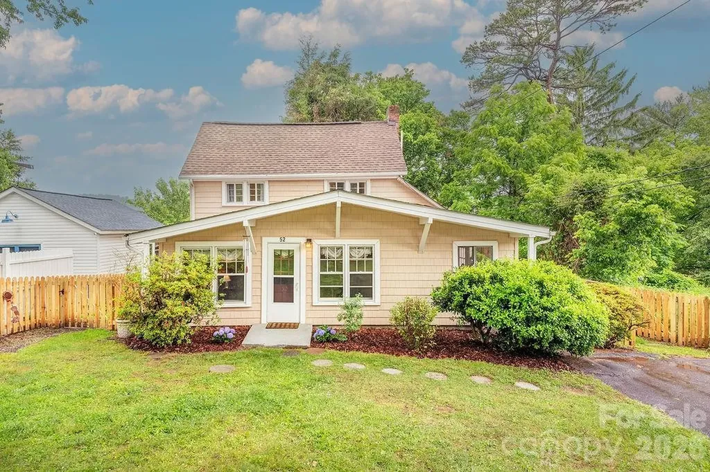 52 Gracelyn Road Asheville NC 28804