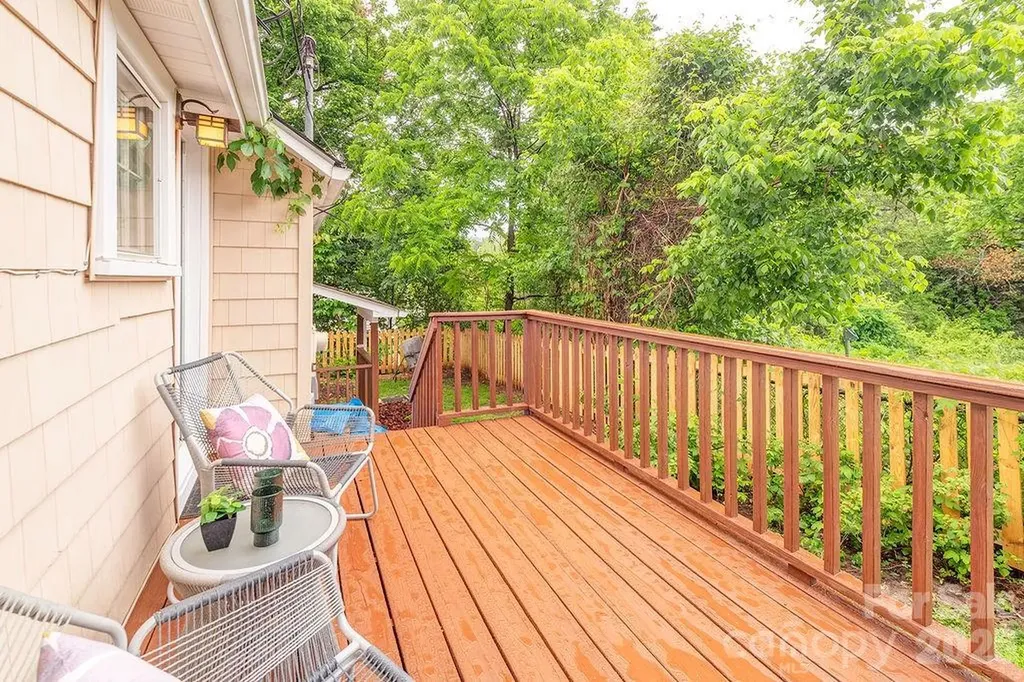 52 Gracelyn Road Asheville NC 28804