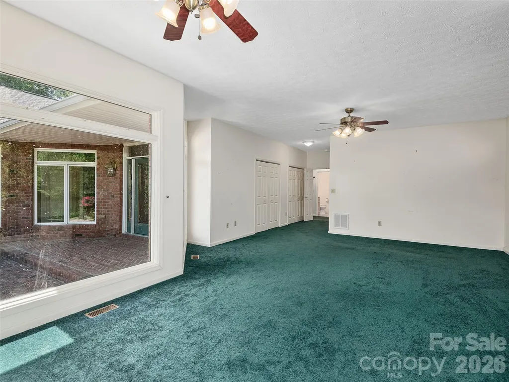 39 Beaumont Drive Hendersonville NC 28739