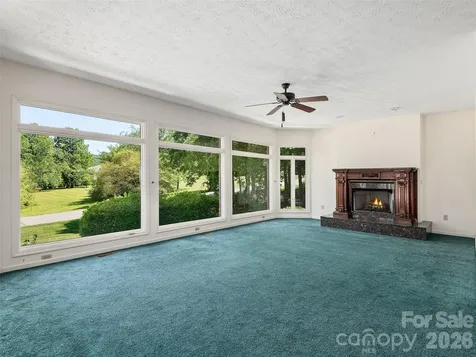 39 Beaumont Drive Hendersonville NC 28739