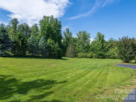 39 Beaumont Drive Hendersonville NC 28739