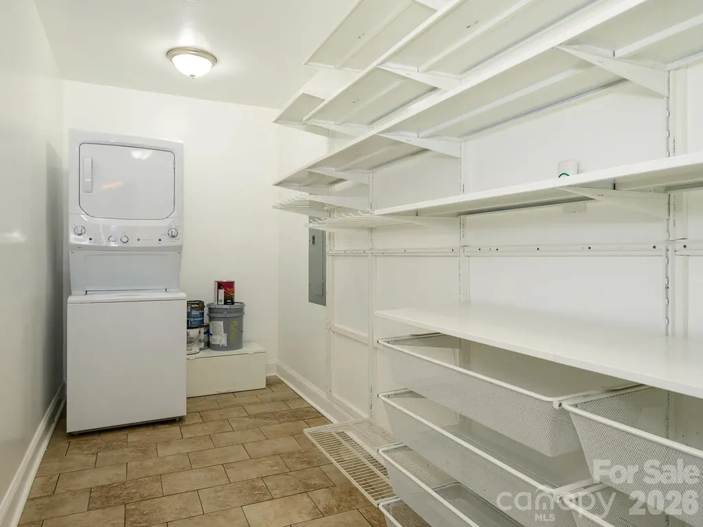 6060 Acadian Woods Drive Charlotte NC 28227