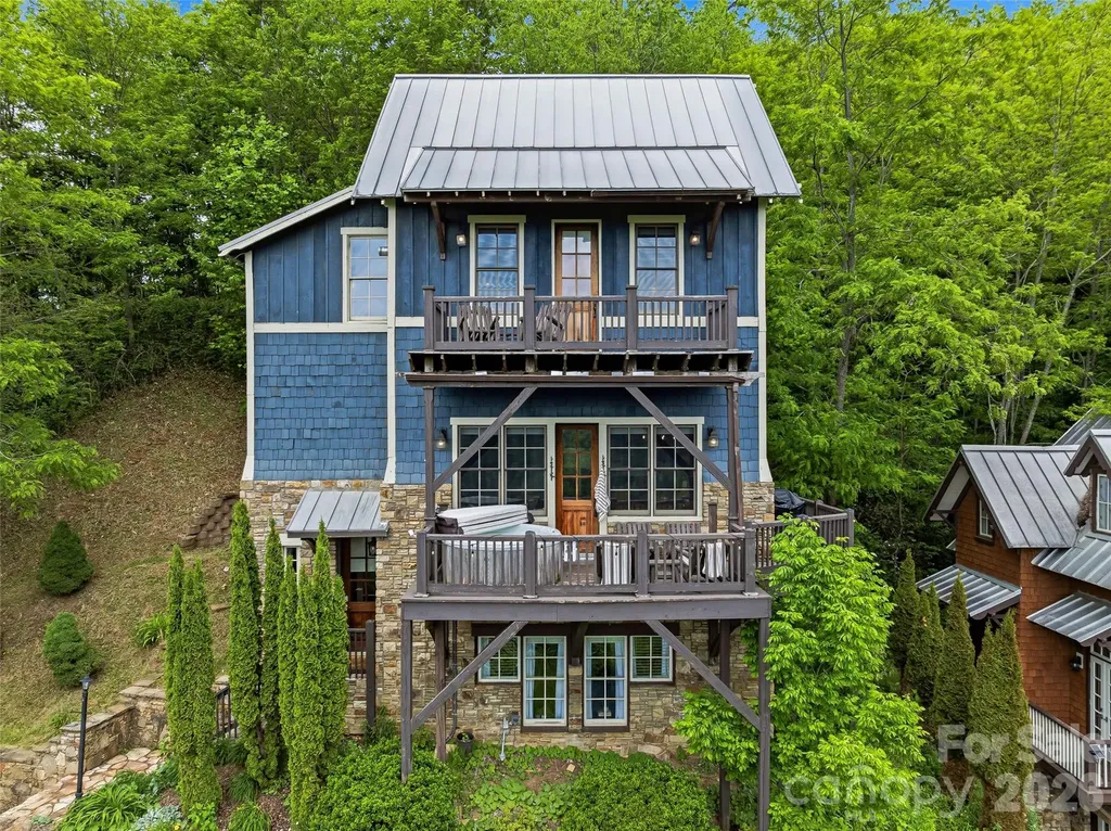 95 Breakaway Trail S Mars Hill NC 28754