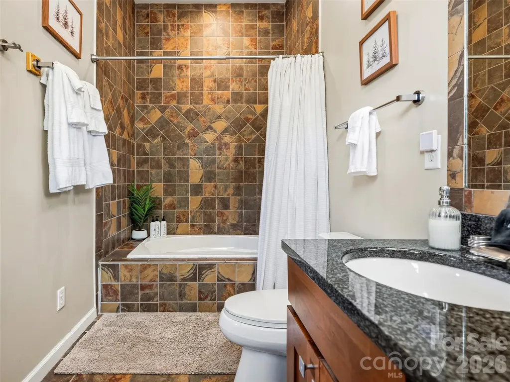 95 Breakaway Trail S Mars Hill NC 28754