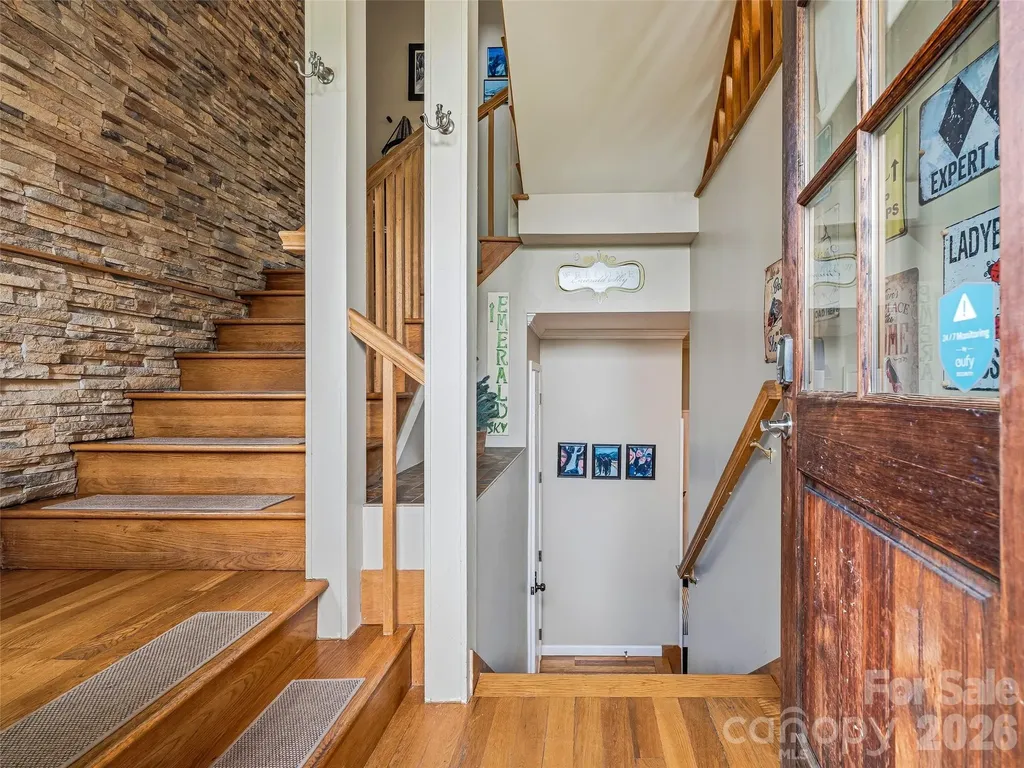 95 Breakaway Trail S Mars Hill NC 28754