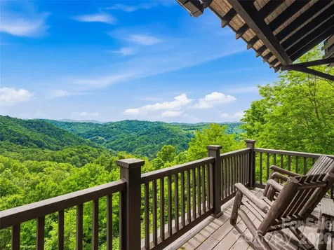 95 Breakaway Trail S Mars Hill NC 28754