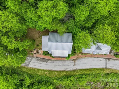 95 Breakaway Trail S Mars Hill NC 28754