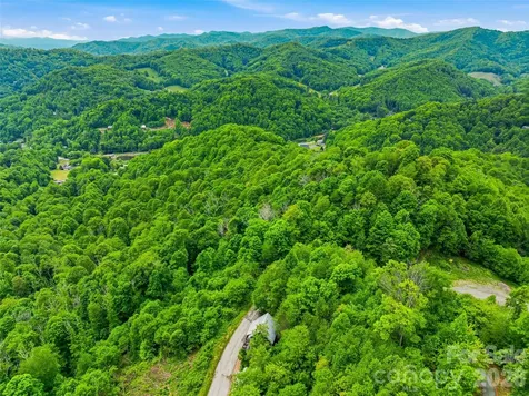 95 Breakaway Trail S Mars Hill NC 28754
