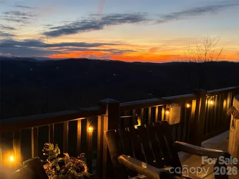 95 Breakaway Trail S Mars Hill NC 28754