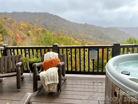 95 Breakaway Trail S Mars Hill NC 28754