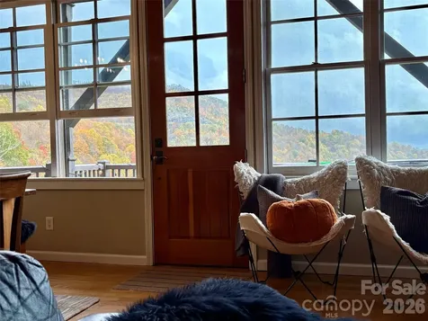 95 Breakaway Trail S Mars Hill NC 28754