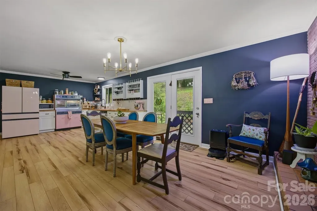 360 Johnson Caldwell Road Boomer NC 28606