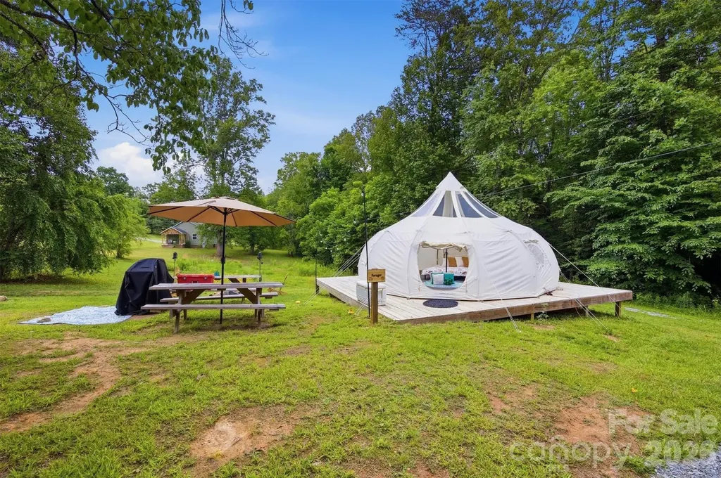 360 Johnson Caldwell Road Boomer NC 28606