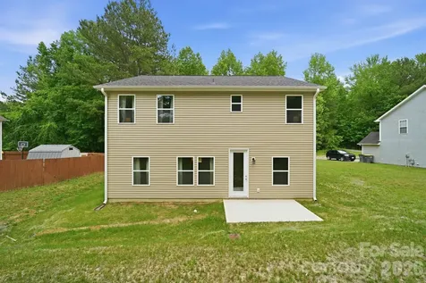 1699 Mission Oaks Street Kannapolis NC 28083