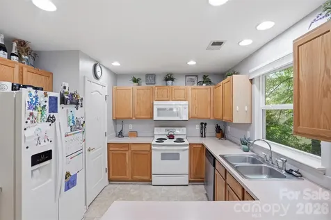 131 Scotch Irish Lane Troutman NC 28166