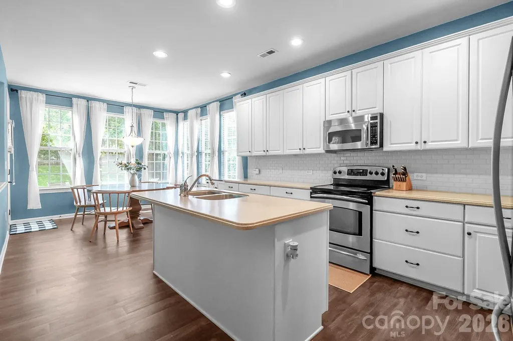 10507 Bere Island Drive Charlotte NC 28278