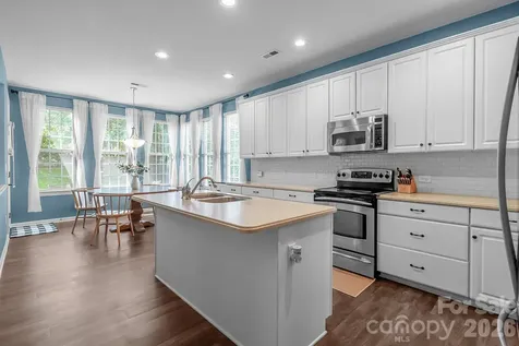 10507 Bere Island Drive Charlotte NC 28278