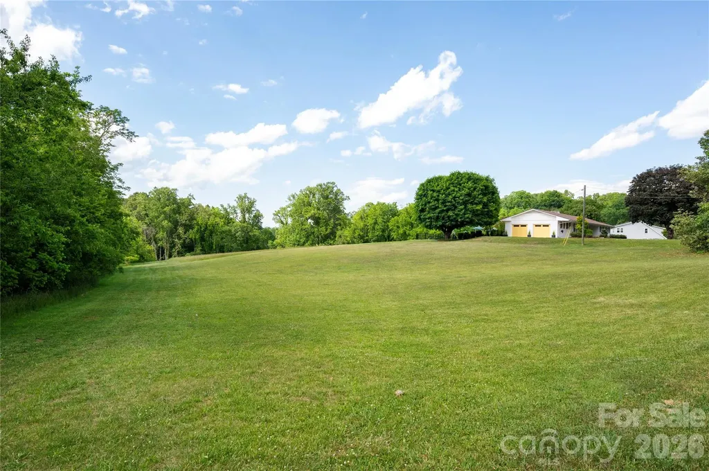 134 W Oakview Road Asheville NC 28806