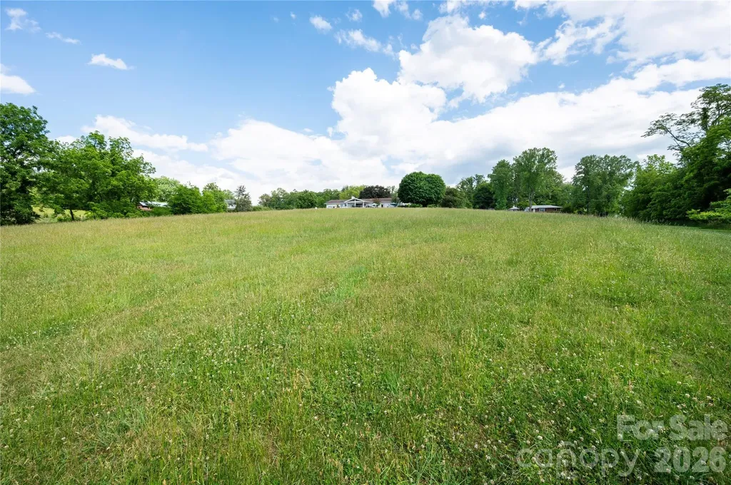 134 W Oakview Road Asheville NC 28806