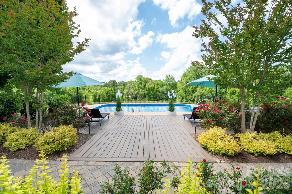 134 W Oakview Road Asheville NC 28806