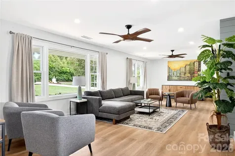 134 W Oakview Road Asheville NC 28806