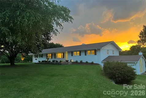 134 W Oakview Road Asheville NC 28806