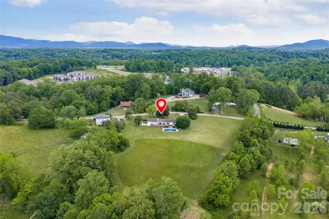 134 W Oakview Road Asheville NC 28806
