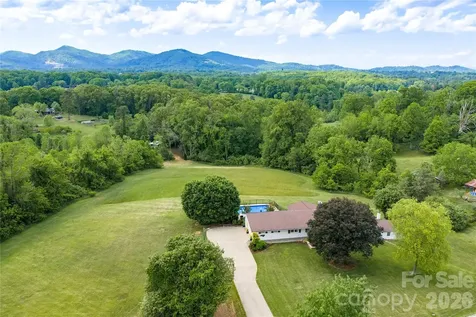 134 W Oakview Road Asheville NC 28806