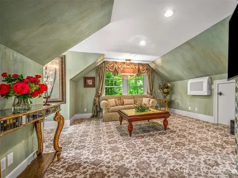 161 Chattooga Run Hendersonville NC 28739