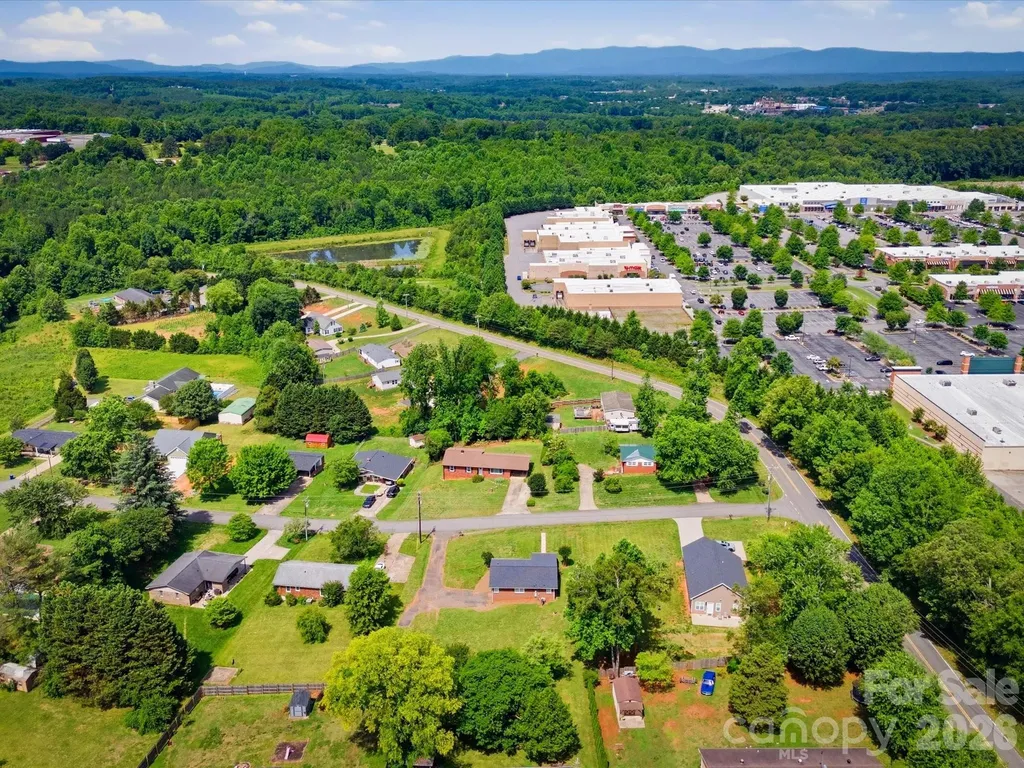 132 Starmount Circle Morganton NC 28655
