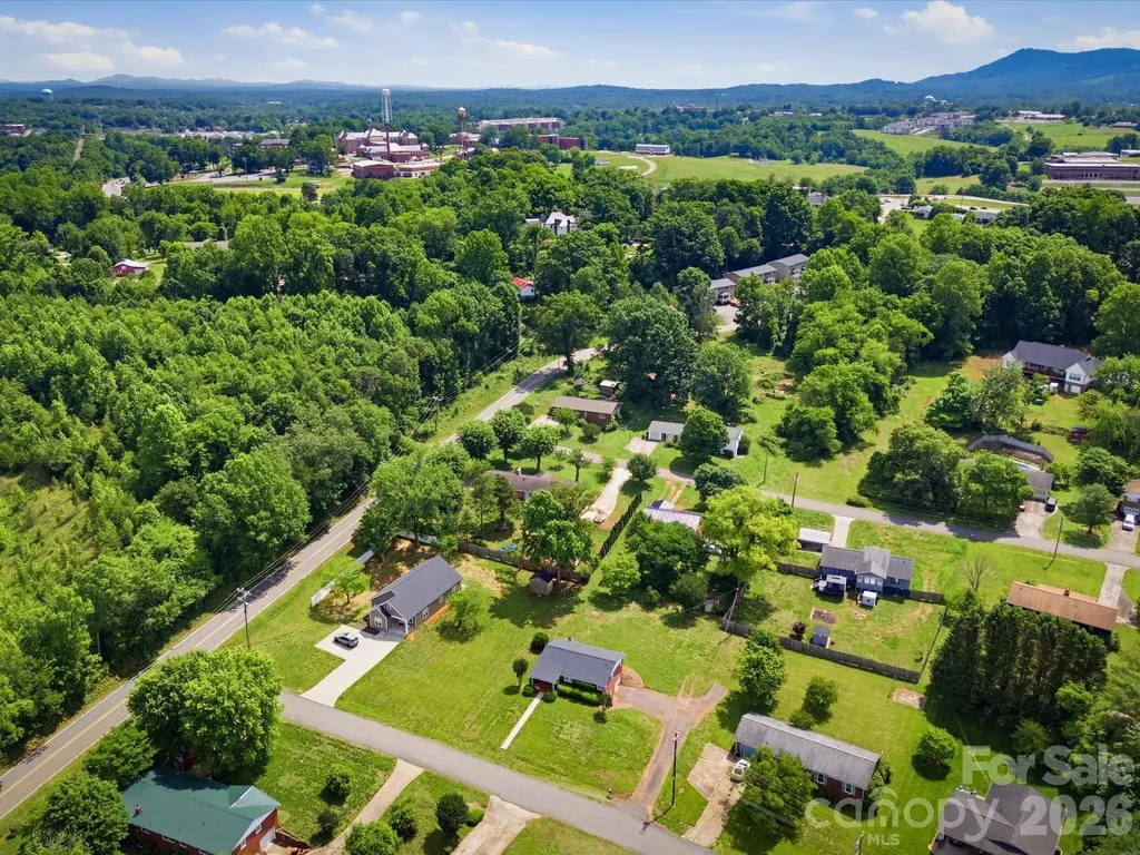 132 Starmount Circle Morganton NC 28655