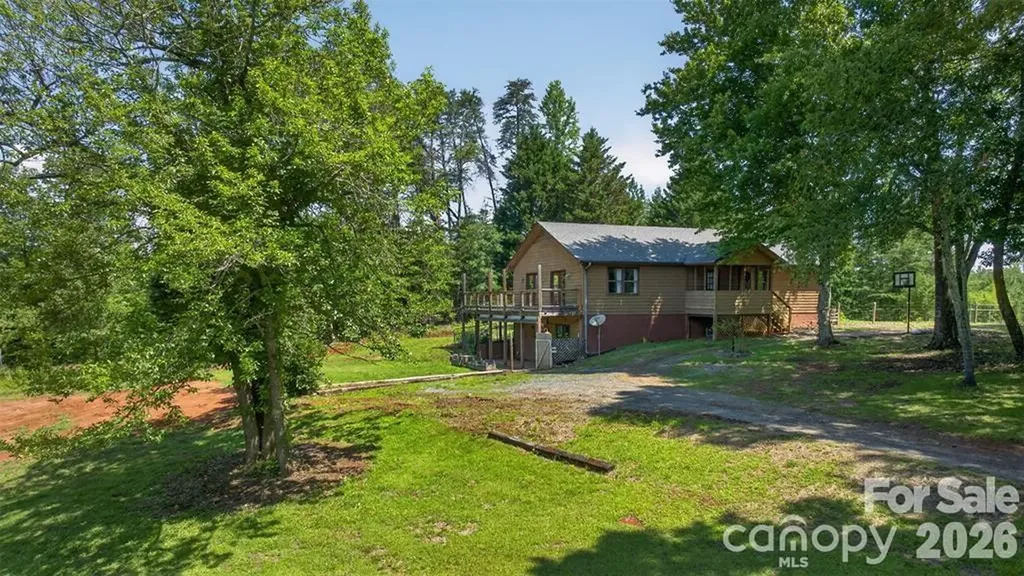 66 Misery Ridge Trail Mill Spring NC 28756
