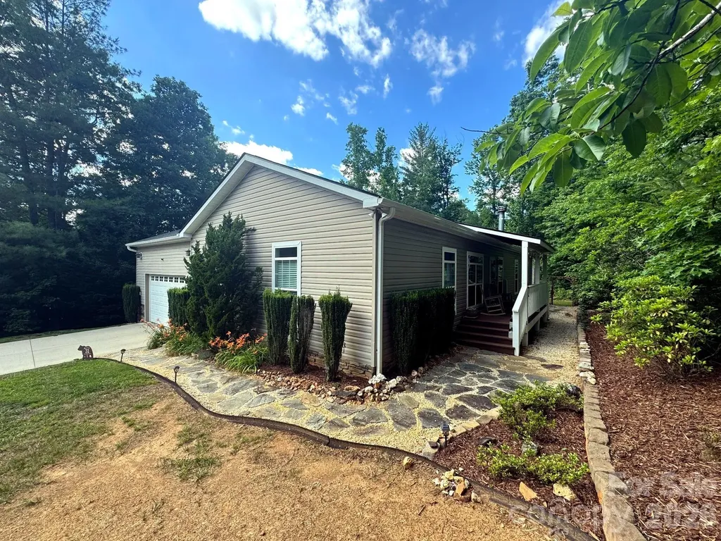 31 Enochs Way Fletcher NC 28732
