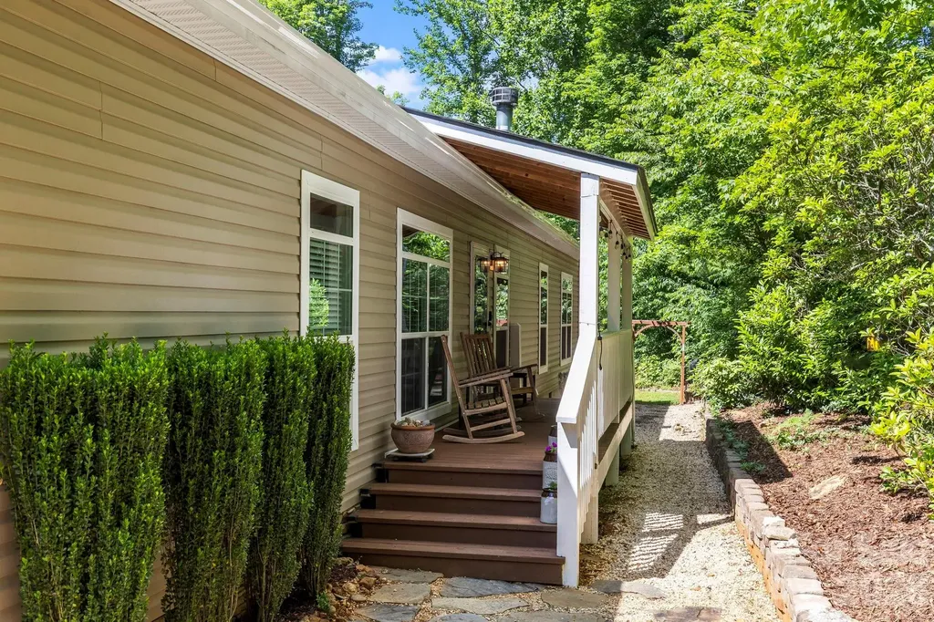 31 Enochs Way Fletcher NC 28732