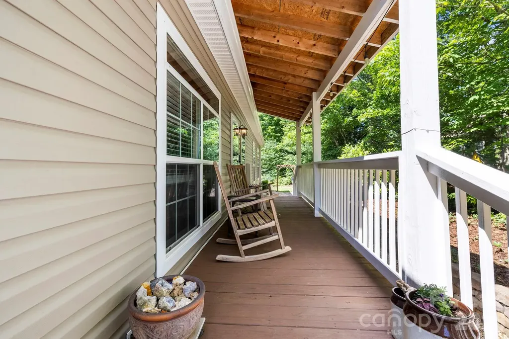 31 Enochs Way Fletcher NC 28732