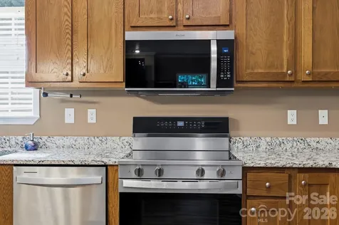 31 Enochs Way Fletcher NC 28732
