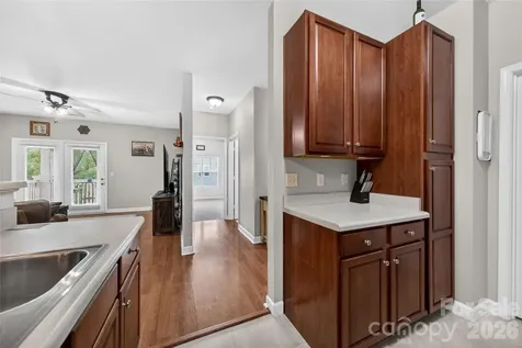 11921 Ridgeway Park Drive Charlotte NC 28277