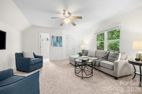 5612 Rocky Trail Court Charlotte NC 28270