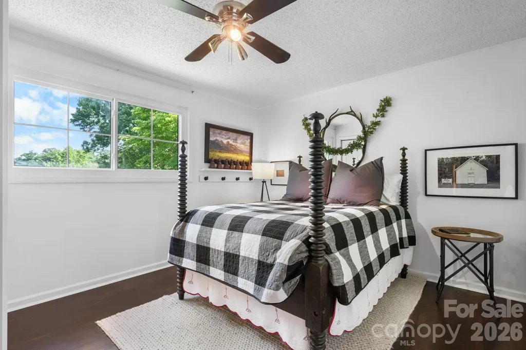 1314 Shirebourn Drive Hickory NC 28602