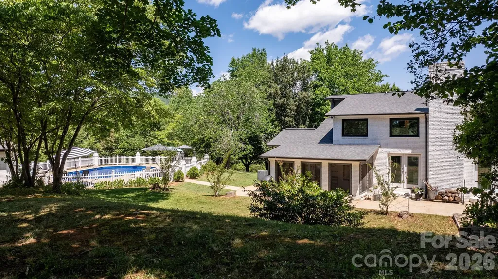 1314 Shirebourn Drive Hickory NC 28602