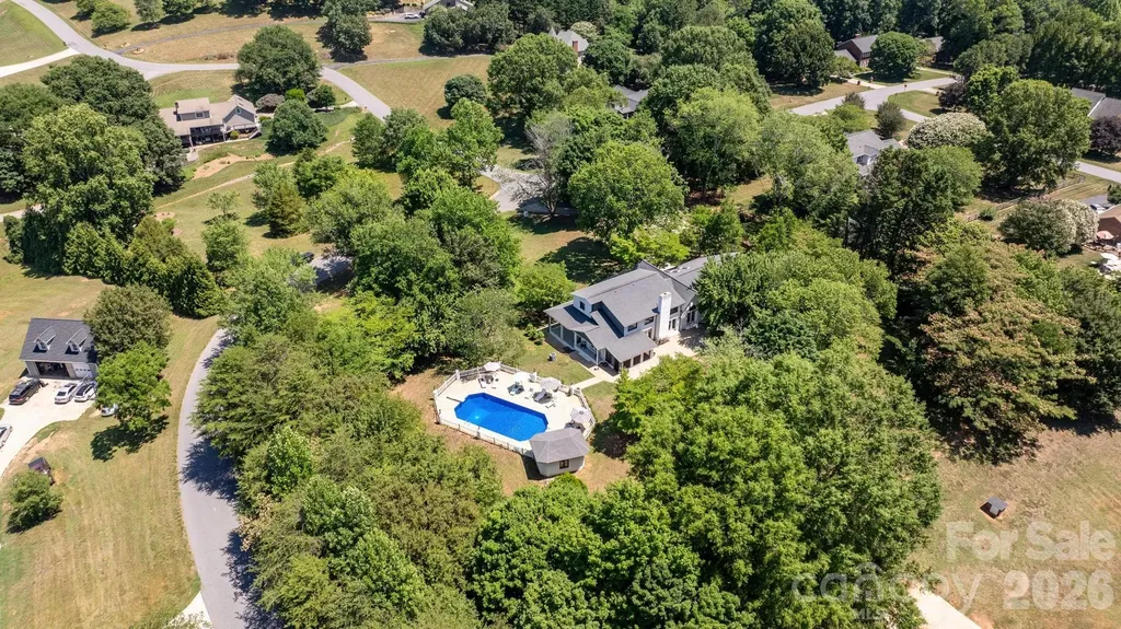 1314 Shirebourn Drive Hickory NC 28602