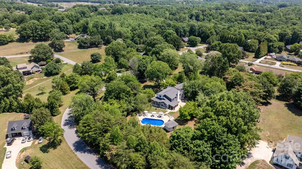 1314 Shirebourn Drive Hickory NC 28602