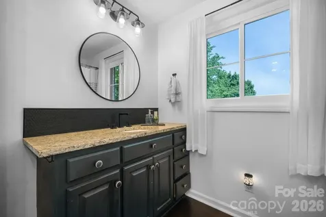 1314 Shirebourn Drive Hickory NC 28602