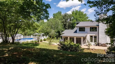 1314 Shirebourn Drive Hickory NC 28602