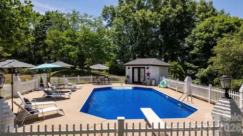 1314 Shirebourn Drive Hickory NC 28602