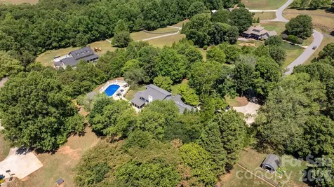 1314 Shirebourn Drive Hickory NC 28602